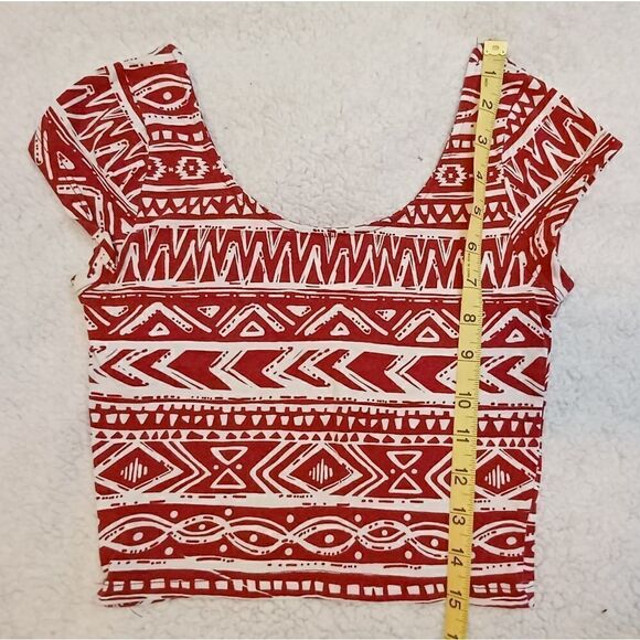 Charlotte Russe tribal print crop top Size S - Picture 4 of 6